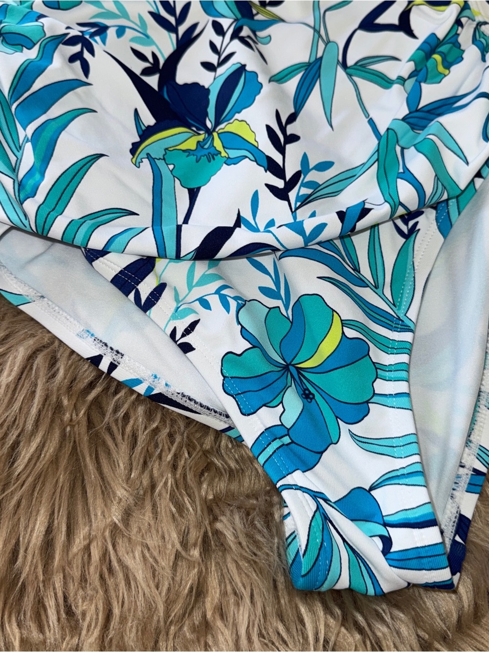 Tommy Bahama Blue Teal Tropical Floral One-Piece Swimsuit- molded cups, Sz 6 - Picture 3 of 7